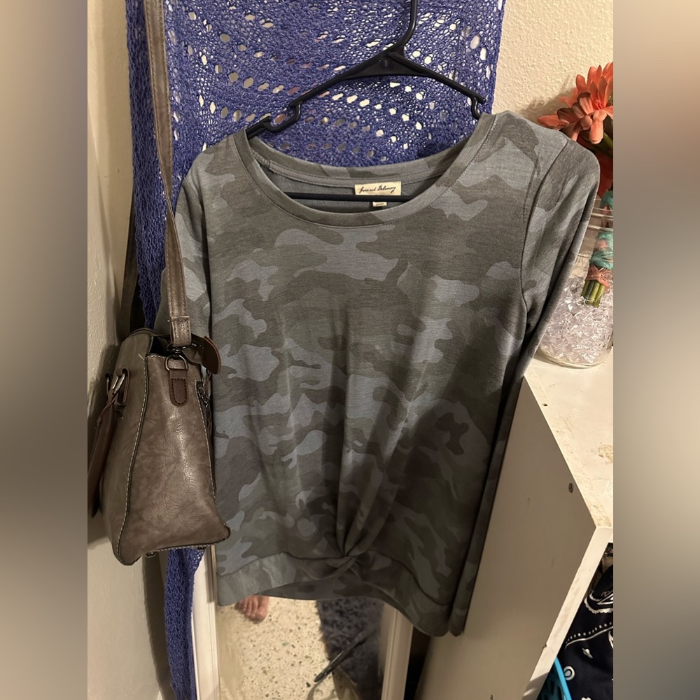 Size small , long sleeve camo shirt